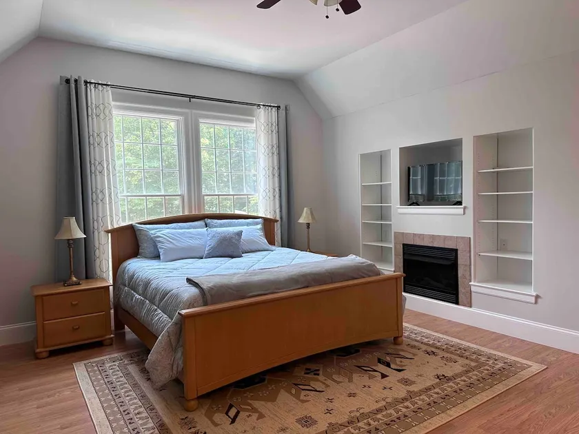 Studio Apartment in Iron Station - Image 1