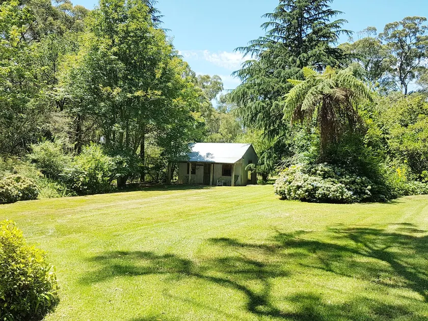 Southern Highlands Heavenly ”Humpy” Romantic 100% - Image 1