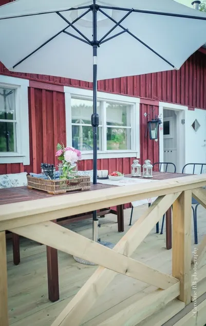 Lakeside accommodation on horse farm, Mariefred - Image 1
