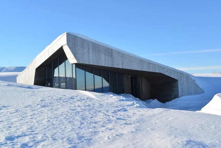Large and unique cabin with a great view - Image 1