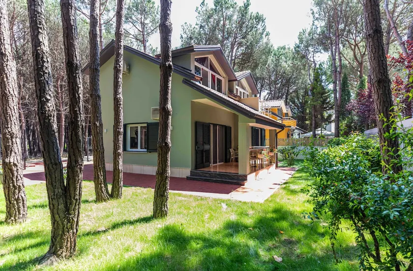Forest Cottage - middle of forest & near the beach - Image 1