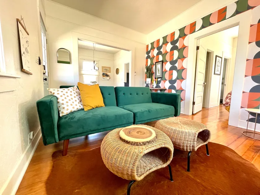 Downtown Suite Across the Street - Image 1