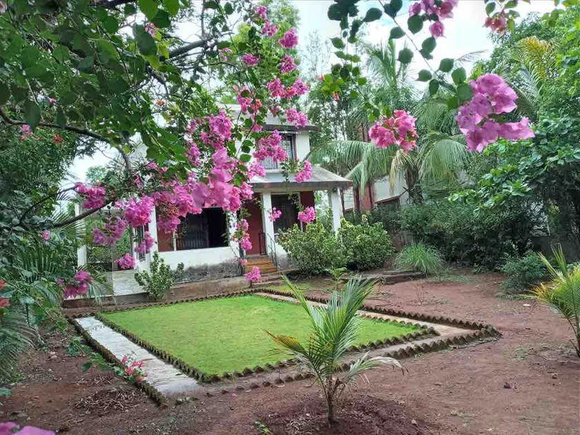 3 bedroom holiday home at Girivan - Image 1