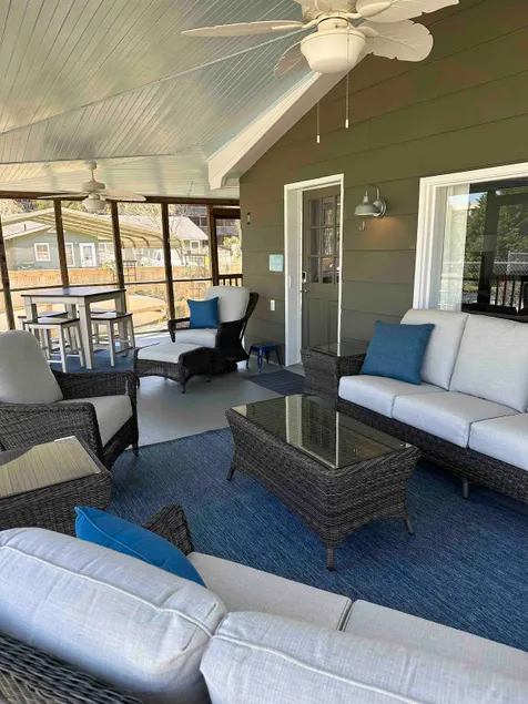 COZY Bellaport Cottage at White Lake/ Pet Friendly: Quick walk to the Lake - Image 1