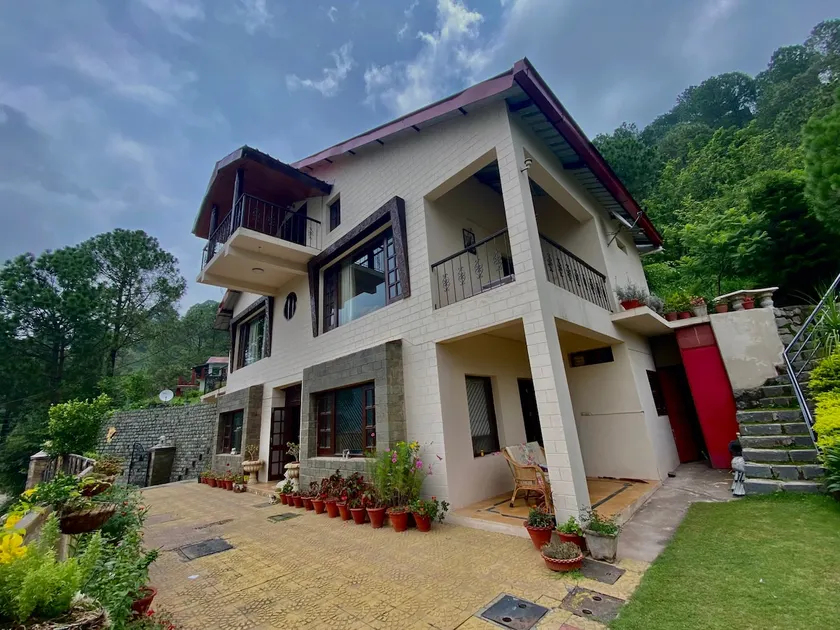 Cozy 3 bedroom cottage with breathtaking views! - Image 1