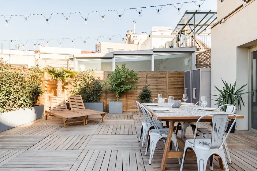 Penthouse with Terrace near Paseo de Gracia - Image 1