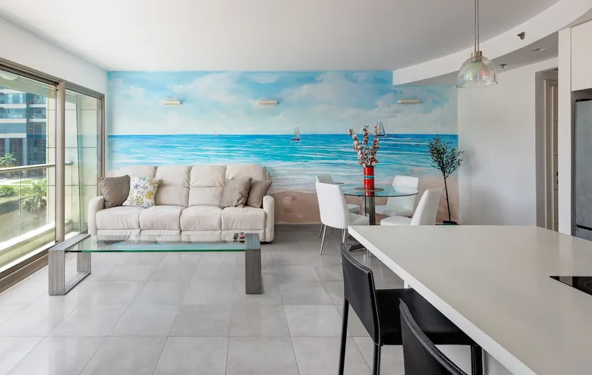 Beautiful 2bd family apt by the beach - pool & parking & gym - Image 1
