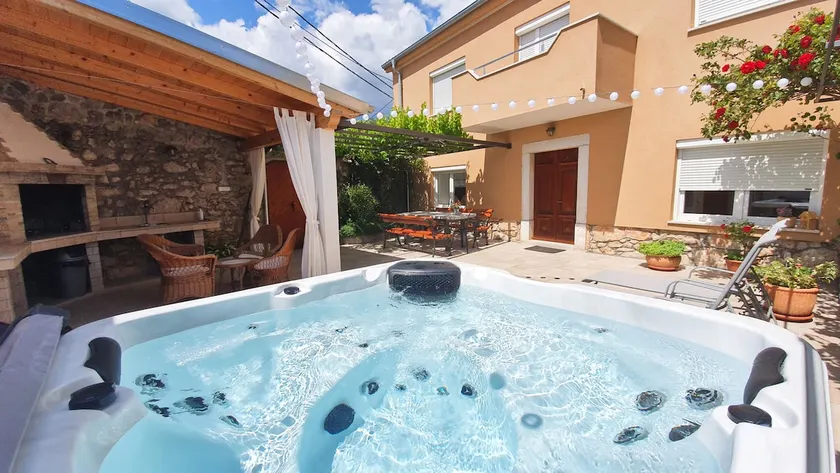 Vacation Home Barac (hot tub) - Image 1