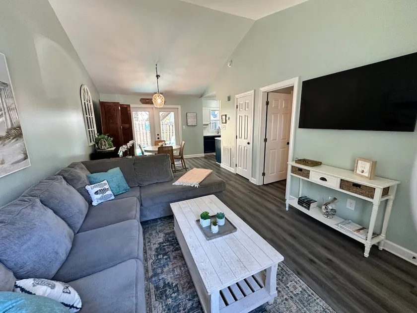 Tidewater Retreat - Image 1