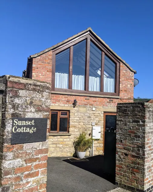 Cottage in Leavening, gateway to Yorkshire Wolds. - Image 1