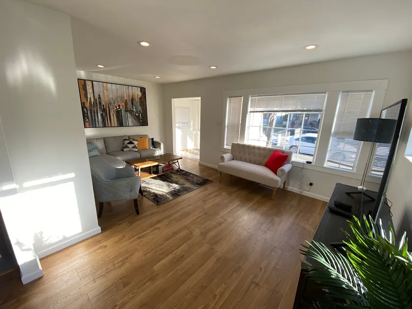 Home away from home in Berkeley - Image 1