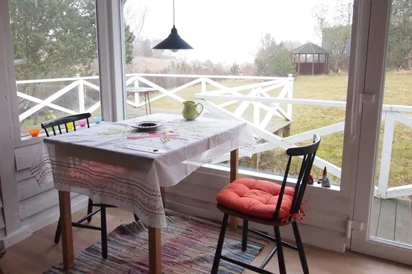 Cozy cottage with beautiful views - Image 1