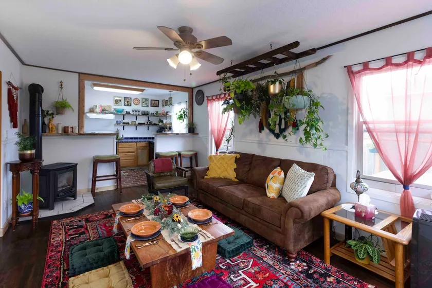 Boho Bungalow w/Hot Tub 4 Blocks From DT Silverton - Image 1