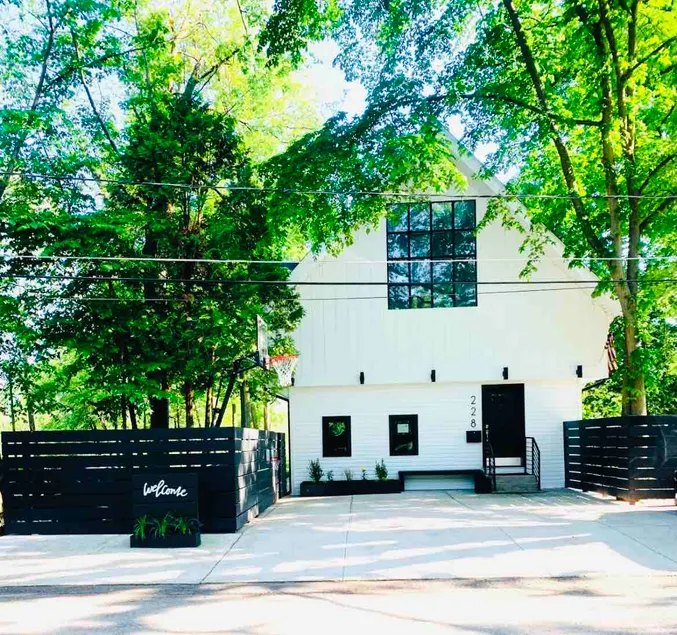 Family Friendly Farmhouse + Arcade + Creek View! - Image 1