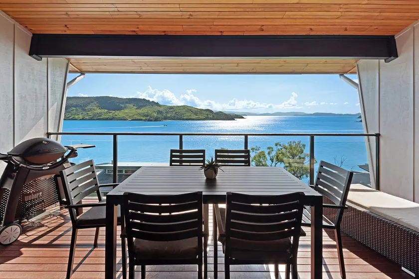 Shorelines Apartment 18 by HIHA - Image 1
