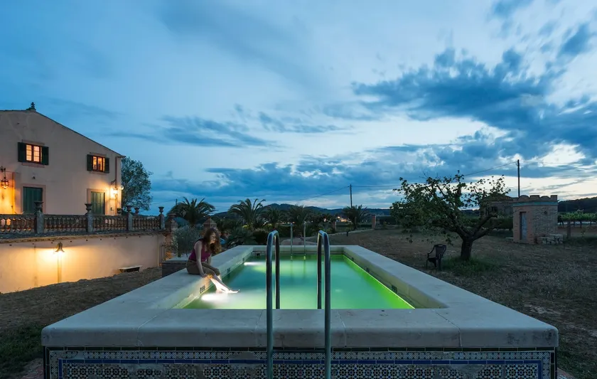 Historic nobleman house & pool in the vineyards - Image 1