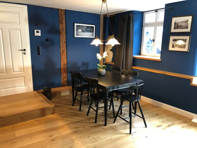 OLD TOWN stay in a historic half-timbered house - Image 1