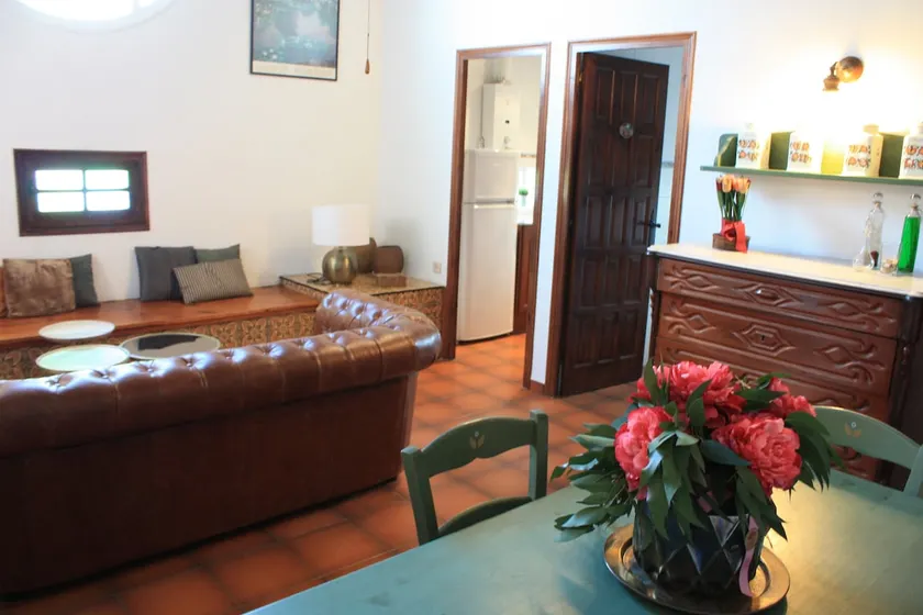 APARTMENT IN THE OCEANFRONT MODERNIST HOUSE - Image 1