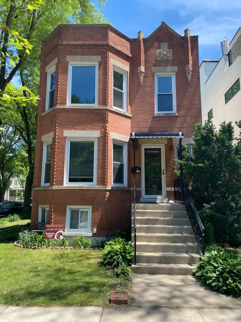 Beautiful, sunny 2nd floor 3BR/1BA w free parking - Image 1