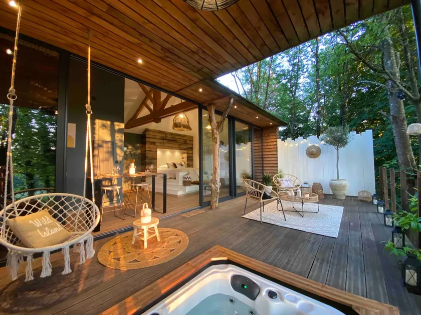 Small, private cabin - Image 1