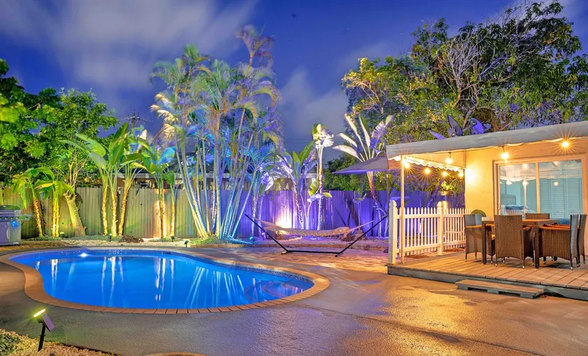 Heated pool 20 minutes to Hard Rock Stadium - Image 1