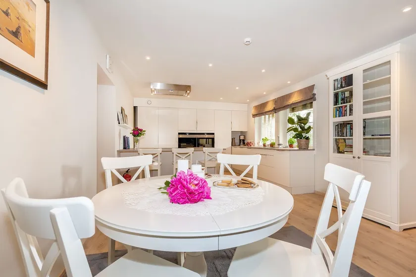Modern Apartment with panorama wiew - Image 1
