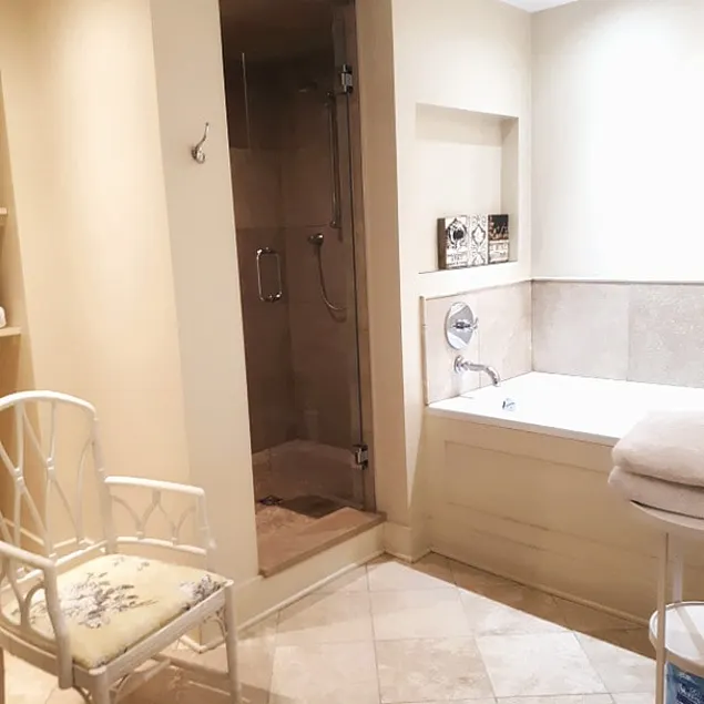 Private unit close to Rideau Canal - Image 1