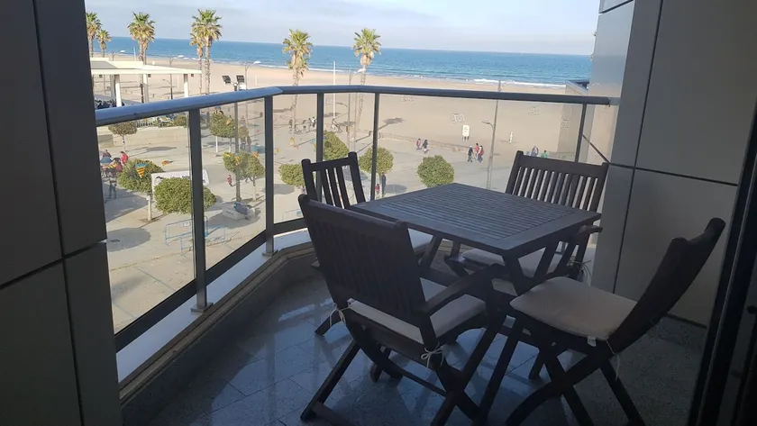 Direct view to the beach + Parking + WIFI + Terraz - Image 1