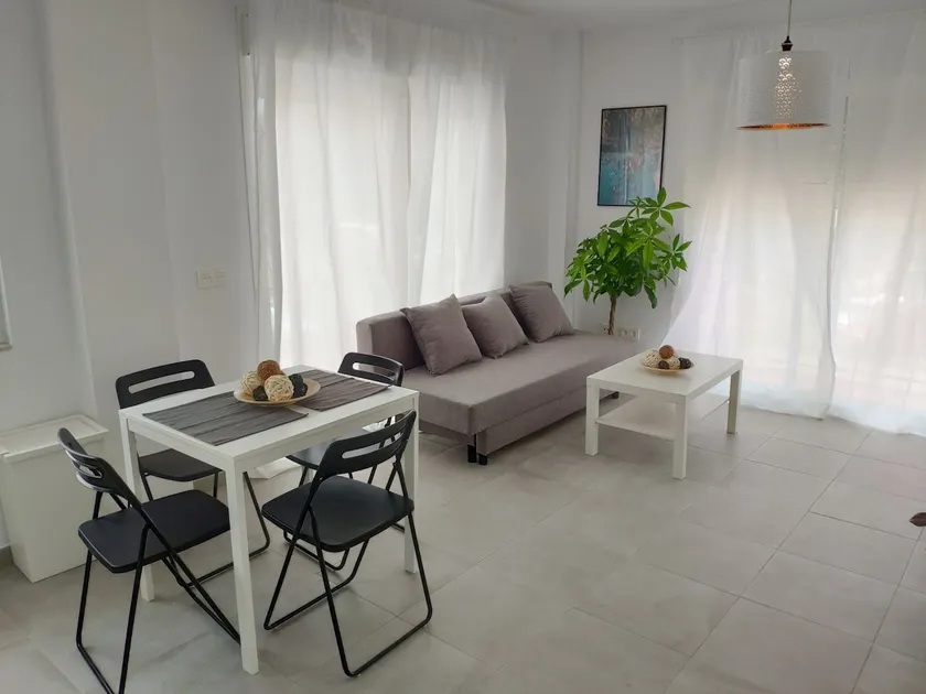 Carlos's Apartments, Beach apartment i - Image 1