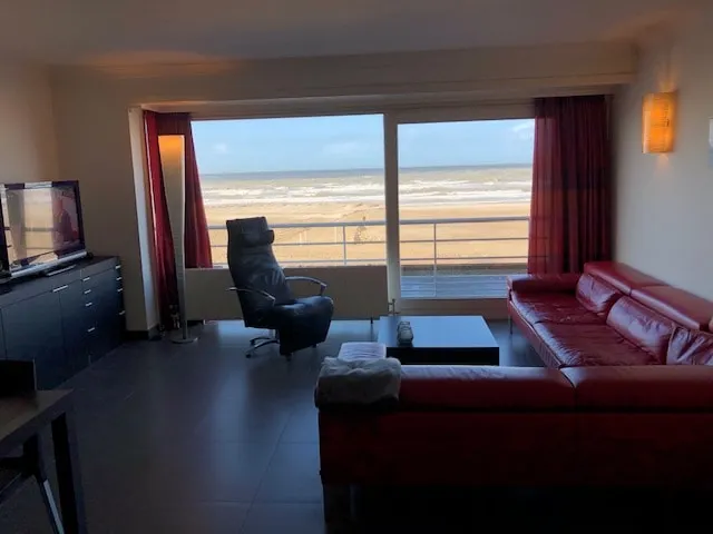 Modern Apartment in Koksijde near Seabeach - Image 1