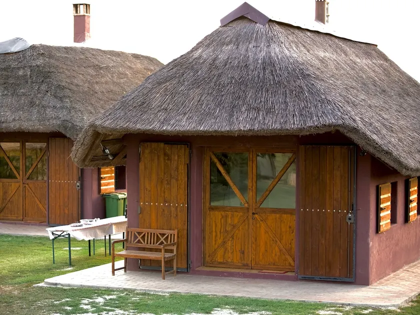 The Bassara Cabins: The ”Ferrarese” - Image 1