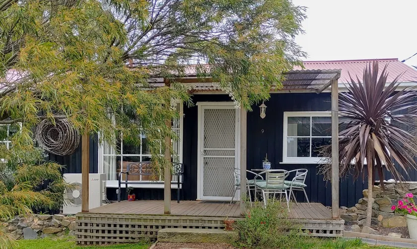 Parson’s Bay Cottage - Image 1