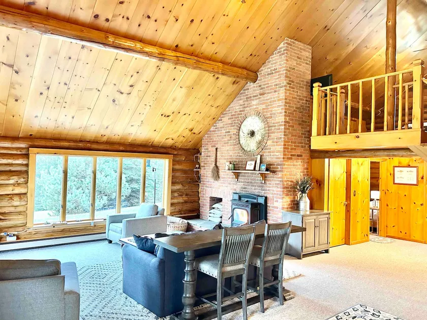 Secluded 3-Bedroom Log Cabin W/ Fireplace and View - Image 1
