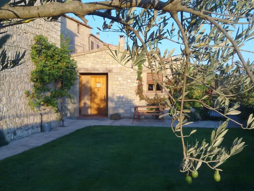 La Farraja de Cal Farrés, rural house 1 h. from BCN: swimming pool, bbq, garden. - Image 1