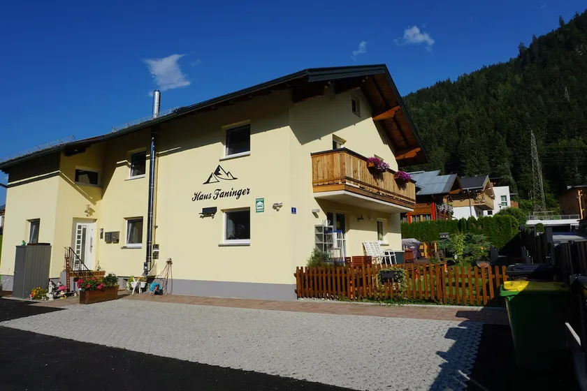 Balcony with a view of the Kitzbühel in Haus Faninger included - Image 1