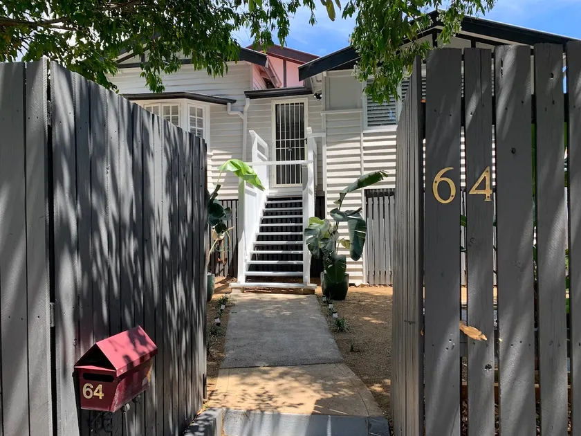 Charming 1920's 4Br freestanding Plantation Qldr. - Image 1