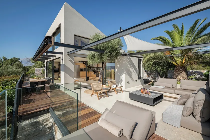 OPENNESS House by the sea - Image 1