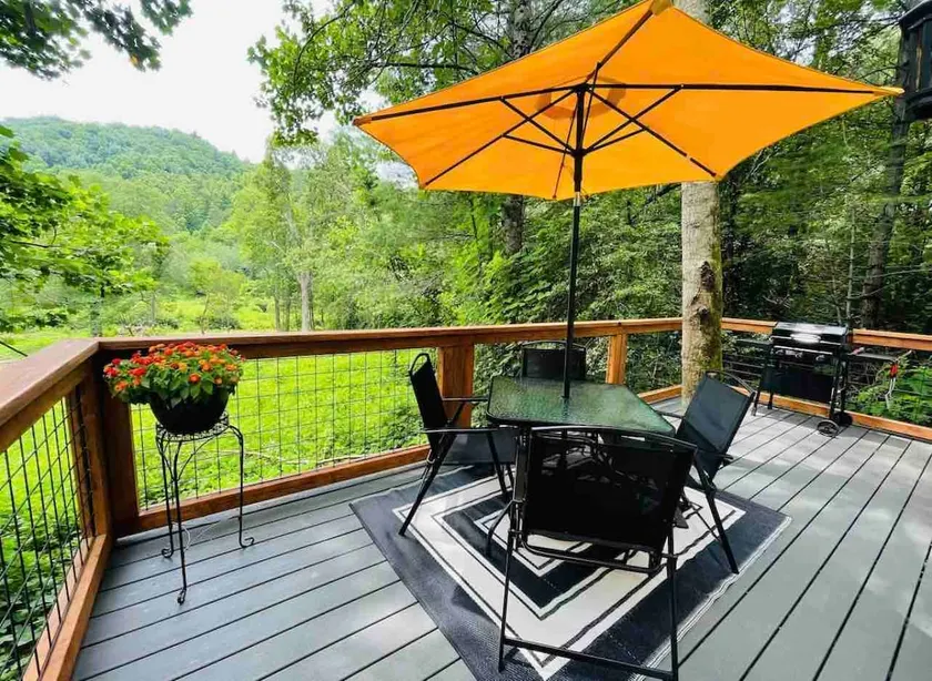Misty Hollow Tiny Home Cottage - Image 1