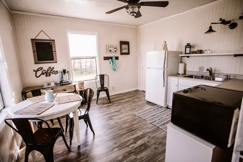 Hazelnut Loop - Full Apartment - Image 1