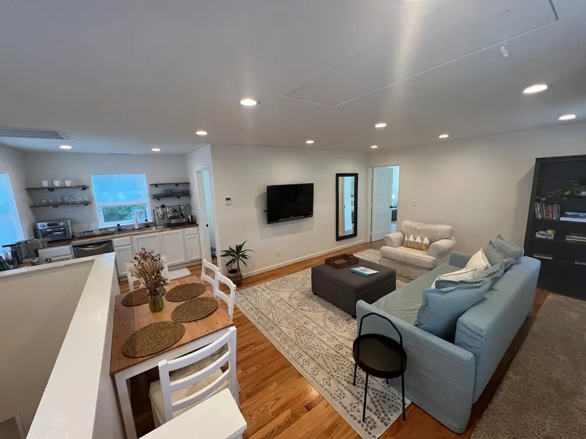 New 1-Bedroom apartment in Beautiful Santa Cruz - Image 1