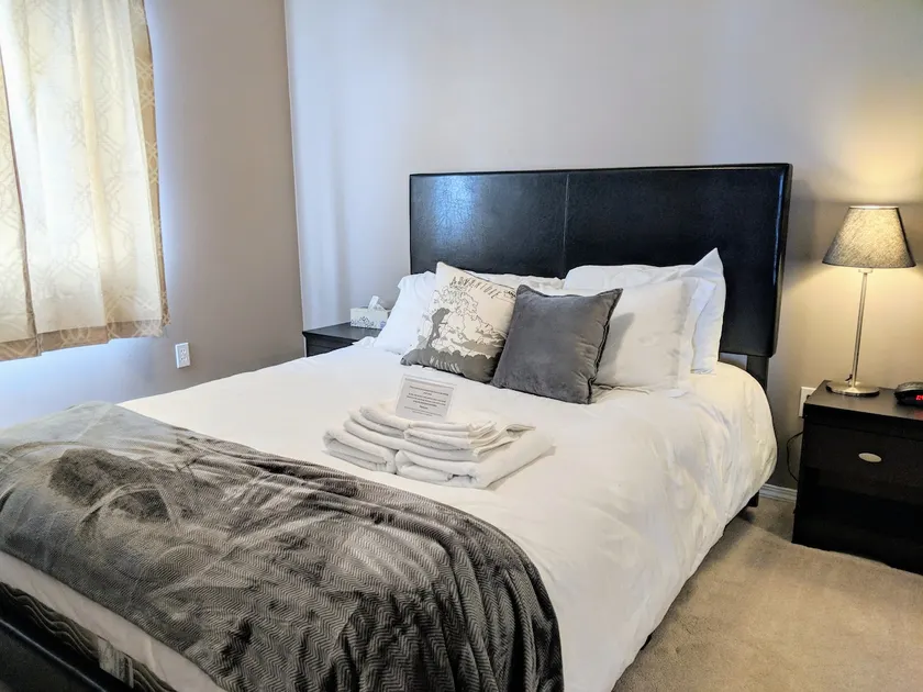 Quiet 2BR2Bath Condo Near Westview w/ UG Parking - Image 1