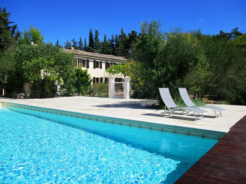 The Mas de la Capitelle in Uzès (100 m², 4 bedrooms) - Image 1
