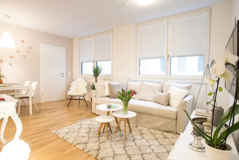Splendid Planet Apartment - Central & Chic! - Image 1