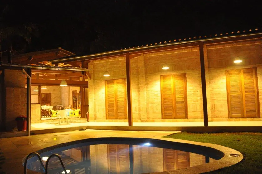 BEACH HOUSE IN GUARATUBA - Image 1