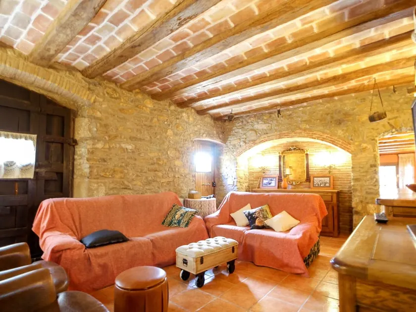 Sistach Rentals Casa Colomers - Image 1