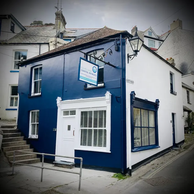 ON BBC1s BEYOND PARADISE - - Prospect House - - 17th Century Character COTTAGE - - CONNECTING APARTMENTS - - Book both apartments for entire cottage - - Kids Bunk Room - - Free Public Parking -- BOOK TODAY!! - Image 1