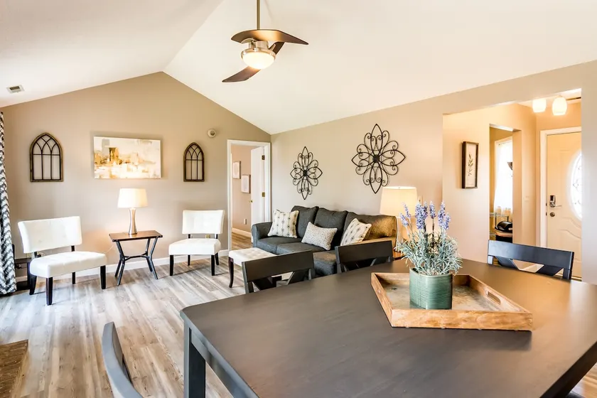 ★COZY & CLEAN★2 MILES FROM PARKVIEW NORTH ★ - Image 1