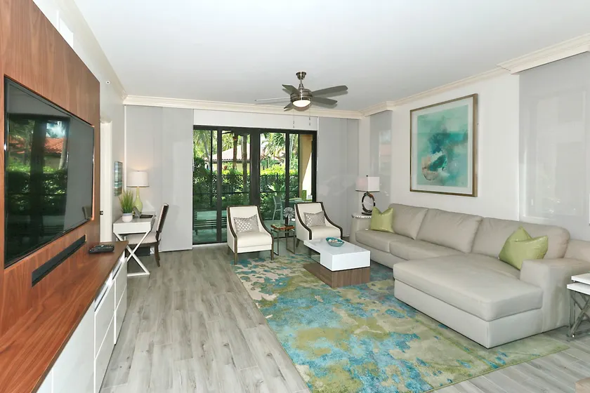 Luxury Residence 3BR near 5th Ave & Beach - Image 1