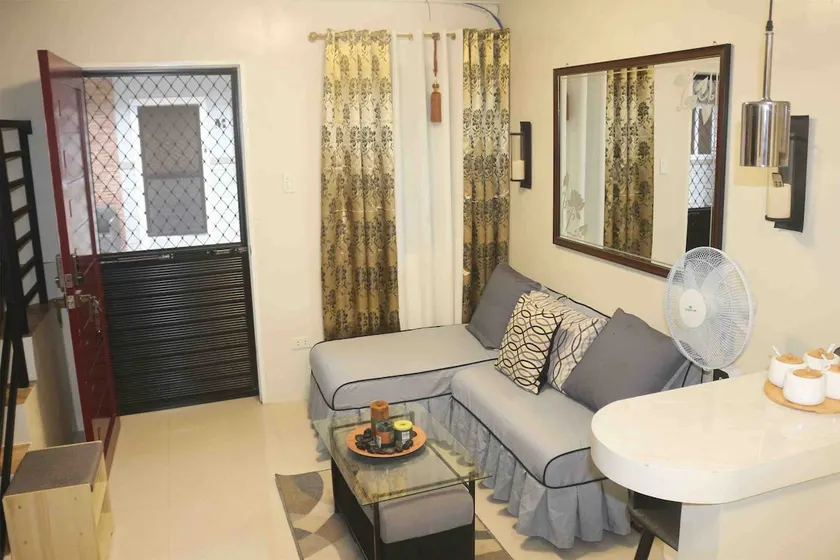E4- Your own private apartment unit w/ parking - Image 1