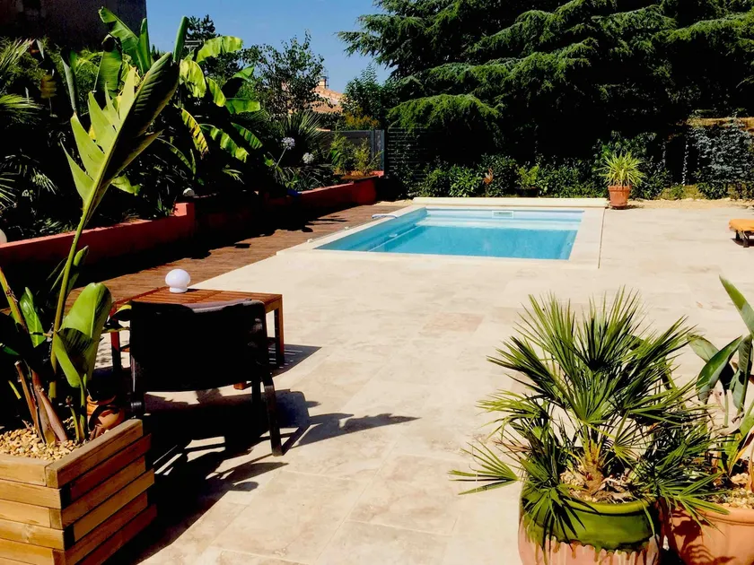 House with pool 10 minutes from Aix-en-Provence - Image 1